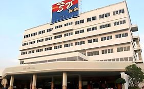 โรงแรมเดอะริช